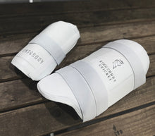 Load image into Gallery viewer, Thigh pad- Sovereign